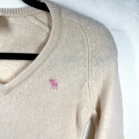 VINTAGE 90s Abercrombie Wool Blend Sweater Cream Pink Size M Preppy Minimalist - Picture 3 of 12
